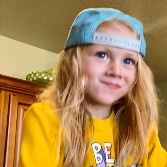 Meet your posher, Ash - Picture 10 of 16